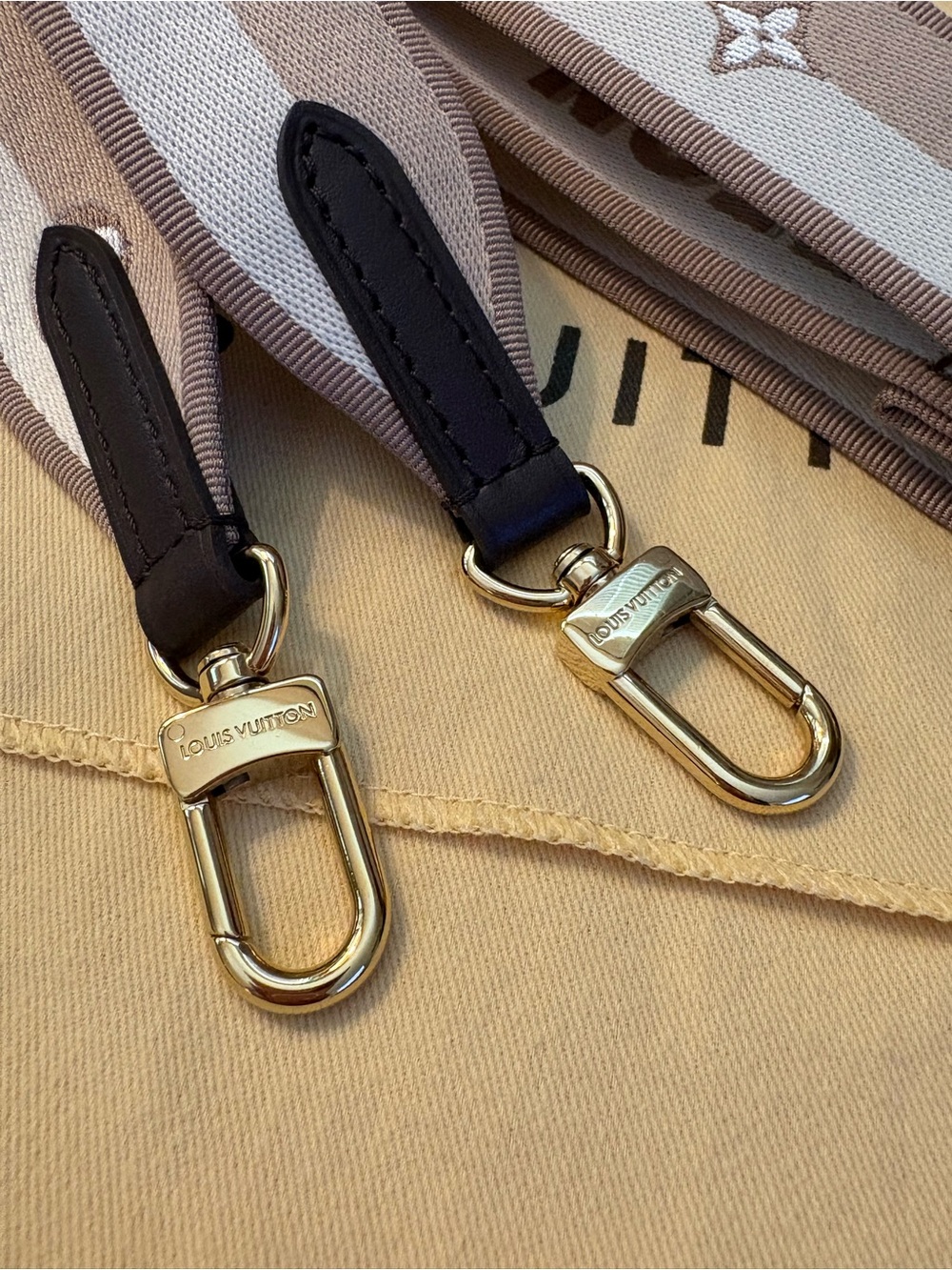 Louis Vuitton Bandouliere Beige & Brown Monogram Adjustable Strap Gold clasps - Picture 7 of 7